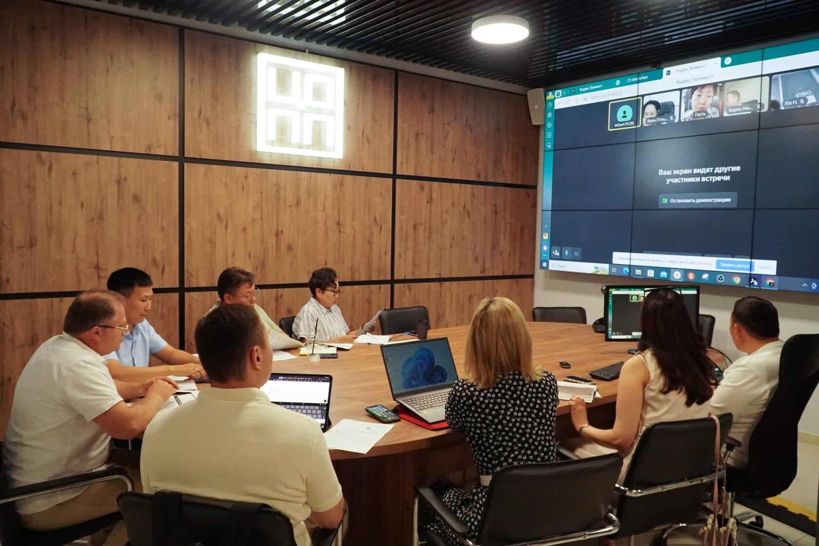 Министерство образования и науки РС(Я) налаживает взаимодействие с одним из ведущих вузов мира