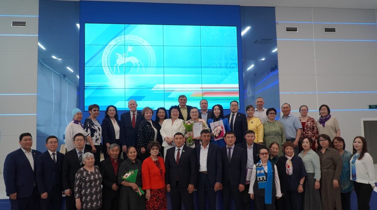 В День полярника якутянам вручили премии имени Владимира Членова