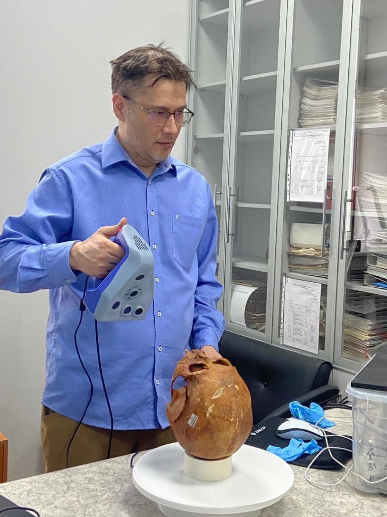 Первый опыт 3D-сканирования палеоантропологического материала в фондах Музея арктической археологии АНИЦ РС(Я)